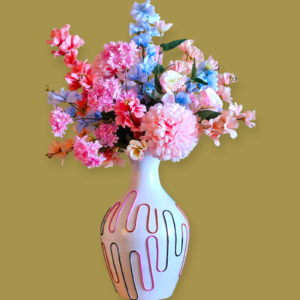 Prachtig Groot Kunstbloemen Arrangement in Handgeschilderde Alu vaas