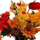 Kunstbloemen in geel - witte vaas - complete set - Afbeelding 2