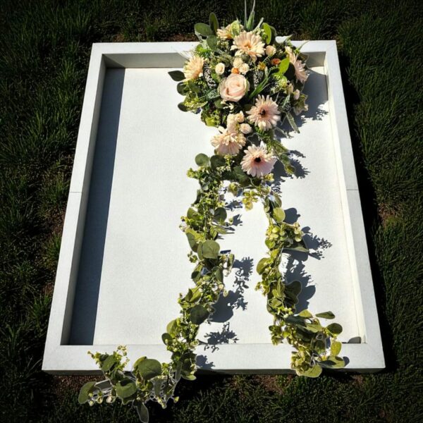 Rouwstuk Liv - Langwerpig rouwstuk kunstbloemen